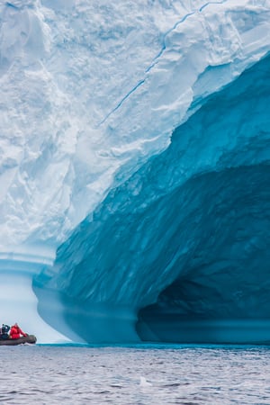 Polar cruises - Zodiac in Antarctica