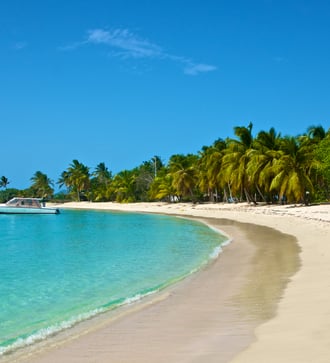 Beach on Mayreau, St Vincent & The Grenadines