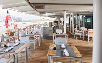 HANSEATIC nature - Lido restaurant