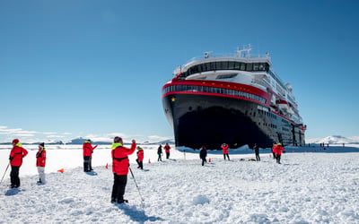 Hurtigruten - MS Roald Amundsen in Antarctica