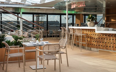 Star Bar & Grill on board Windstar Cruises' Star Seeker