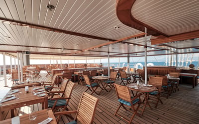 Sea Cloud Spirit Lido Bar & Bistro