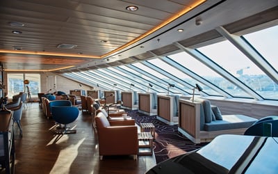Hurtigruten - MS Fridtjof Nansen - Explorer Lounge