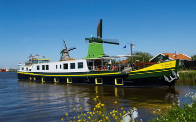 European Waterways' barge, La Nouvelle Etoile