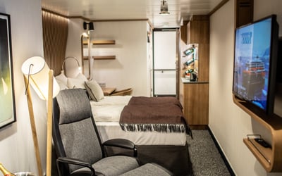 Hurtigruten - MS Roald Amundsen - cabin