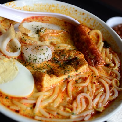 Laksa, Singapore
