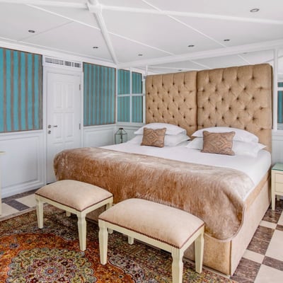 Uniworld River Tosca - Royal Suite
