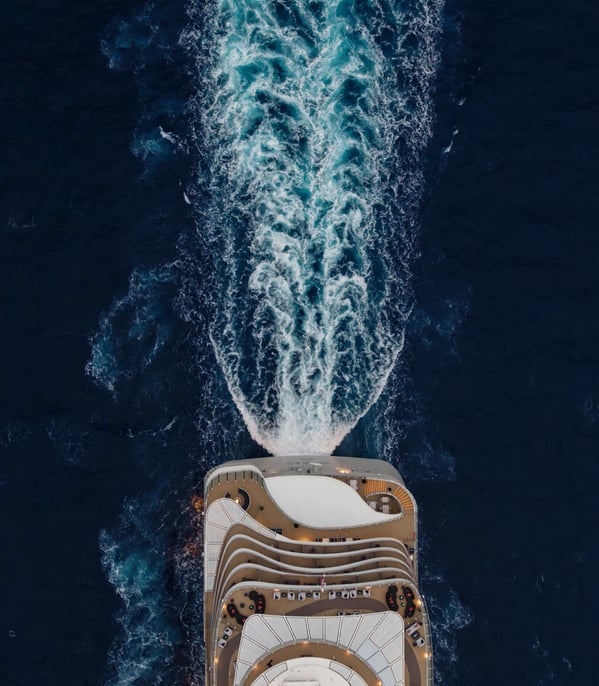 Silversea, Silver Ray at sea aft
