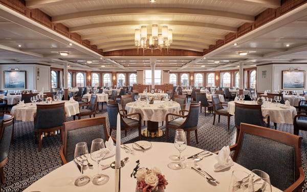 Sea Cloud Spirit Restaurant