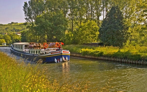 La Belle Epoque, a barge in European Waterways' fleet