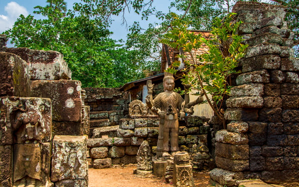 Nokor Bachey pagoda, Kampong Cham, Cambodia
