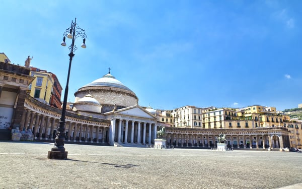 Piazza del Plebiscito, Naples