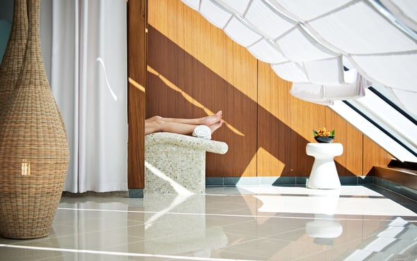 Oceania O Class - Canyon Ranch spa club