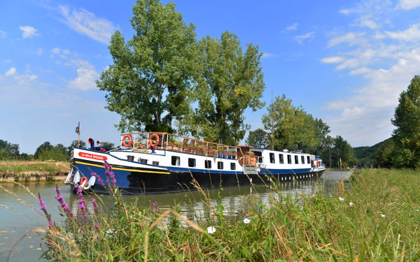 A luxury barge cruise with European Waterways on La Belle Epoque