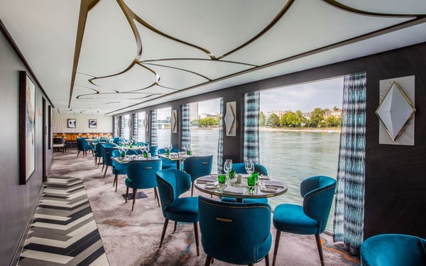 S.S. Victoria - Main Restaurant