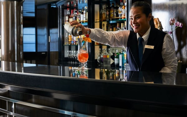 Silver Whisper - The Bar