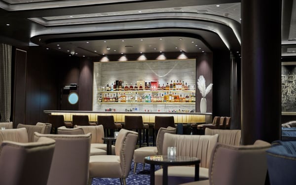 Regent Seven Seas Splendor - Splendor Lounge