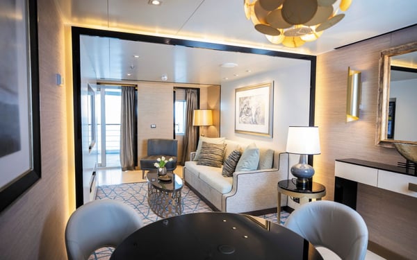 Regent Seven Seas Splendor - Seven Seas Suite