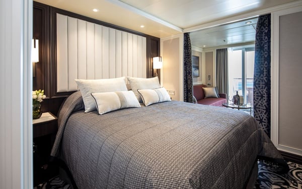 Regent Seven Seas Splendor - Deluxe Veranda Suite