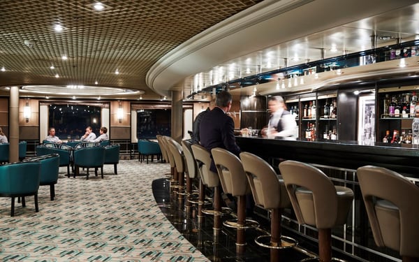 Silver Cloud Expedition - Dolce Vita bar