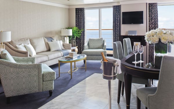Regent Seven Seas Navigator - Master Suite
