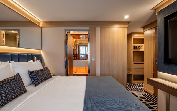 Deluxe Suite on board Windstar Cruises' Star Seeker