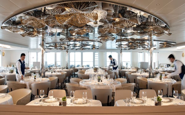 Ponant - Le Bougainville - Le Nautilus restaurant