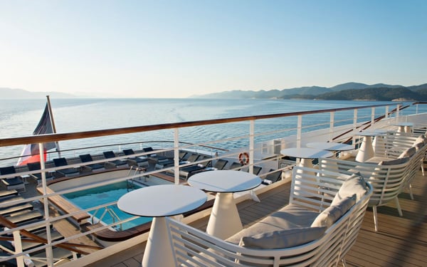 Ponant - Le Lyrial - Pool bar