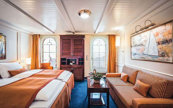 Sea Cloud Spirit Category B Junior Veranda Suite