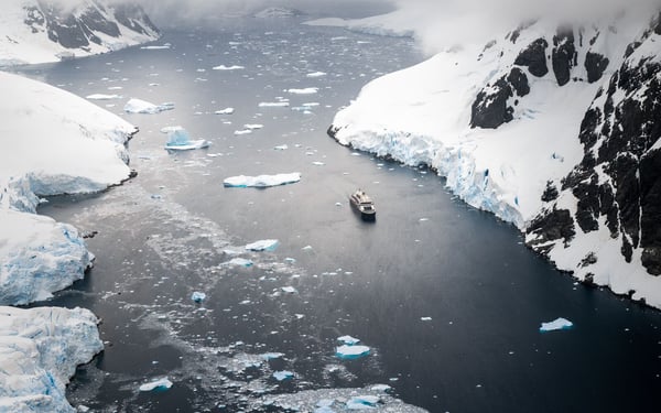 Ponant - Le Commandant Charcot, Antartica Pleneau Bay