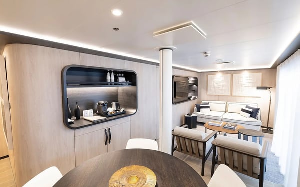 Le Ponant Owners Suite