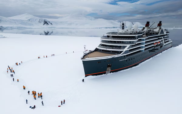 Ice landing, Antarctica, Seabourn Pursuit