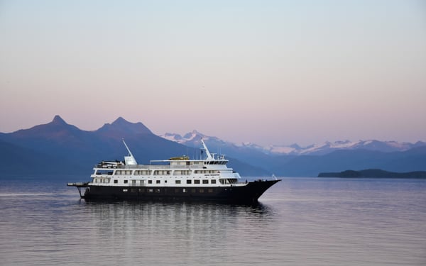 Safari Endeavour in Alaska