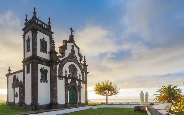 Mae De Deus Chapel, Ponta Delgada