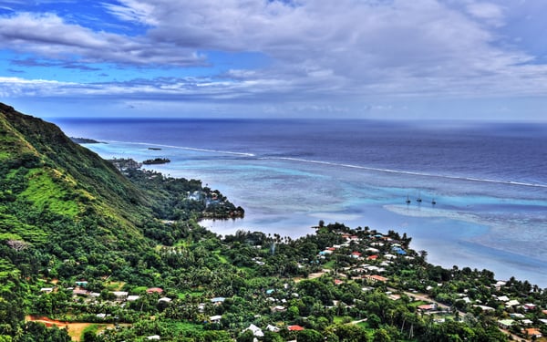 View of lagoon in Mo'orea, French Polynesia