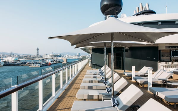 Illma_deck_ritz_carlton