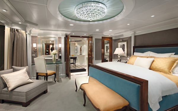 Oceania O Class- Owner's Suite bedroom
