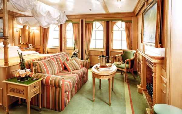 Sea Cloud II Category A Owners Suite
