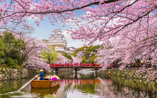 Himeji Castle in Japan, one of the best garden cruise destinations