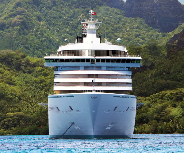 Crystal Serenity in Moorea