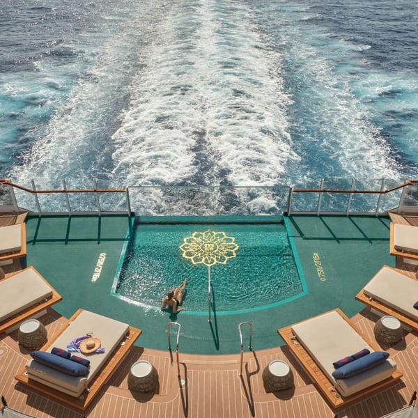 Explora Journeys, Explora I, Astern Pool