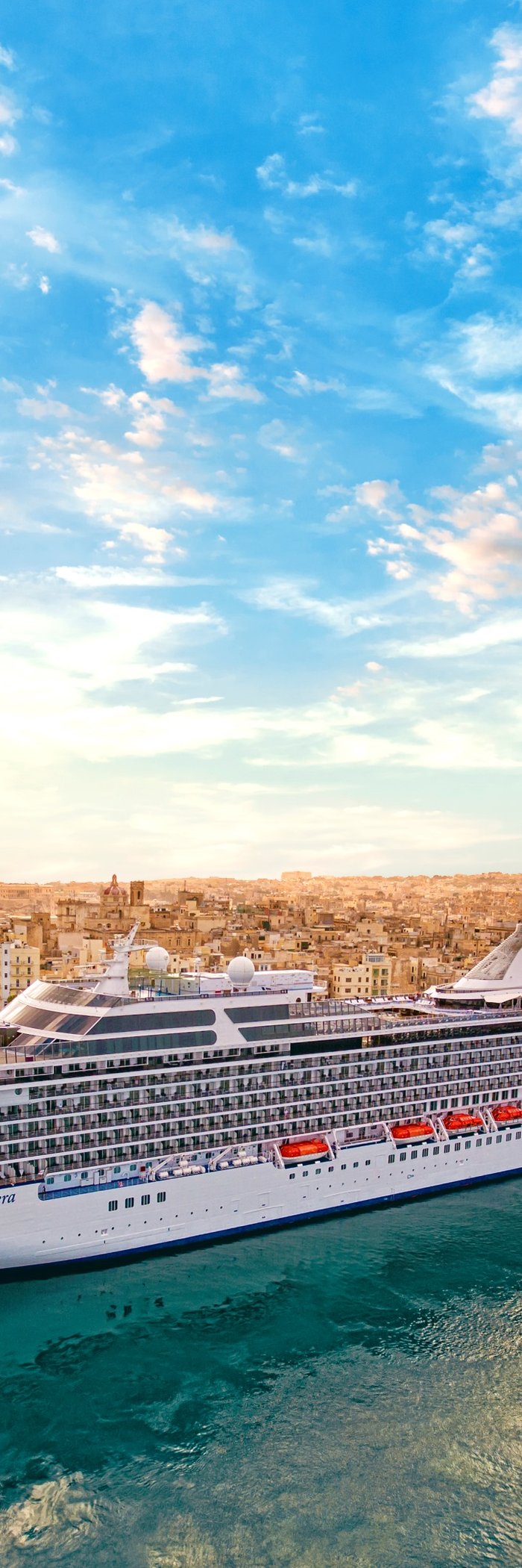 Oceania Riviera in Valletta