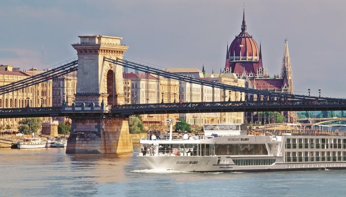 Scenic Ruby in Budapest