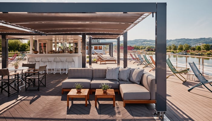 Riverside Mozart- Vista Grill