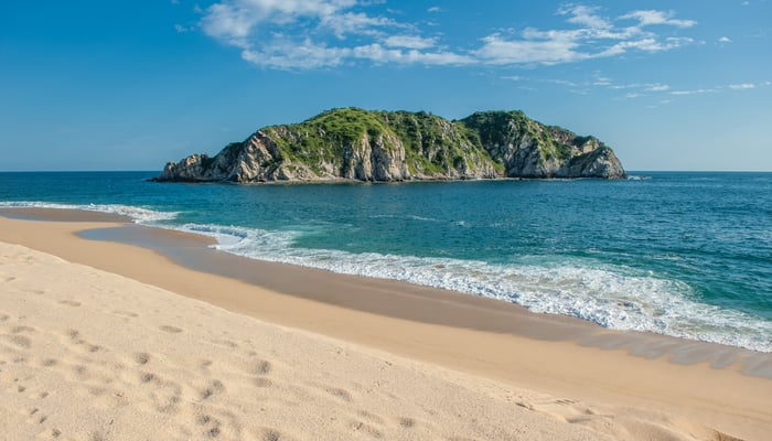 Cacaluta beach in Huatulco, Mexico