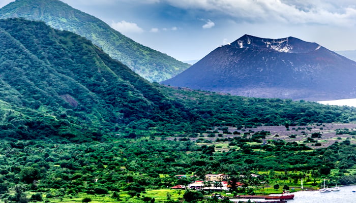 Mount Tavurvur volcano, Rabaul, Papua New Guinea