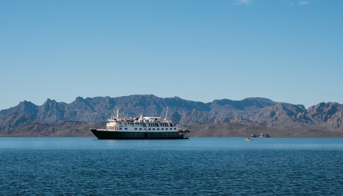 Safari Voyager at sea