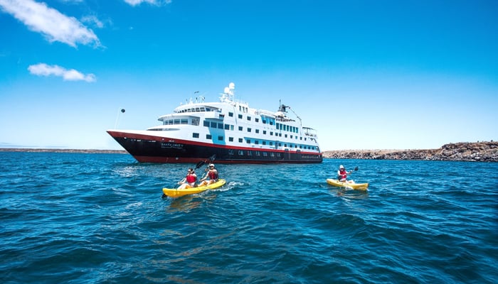 MS Santa Cruz II in the Galapagos