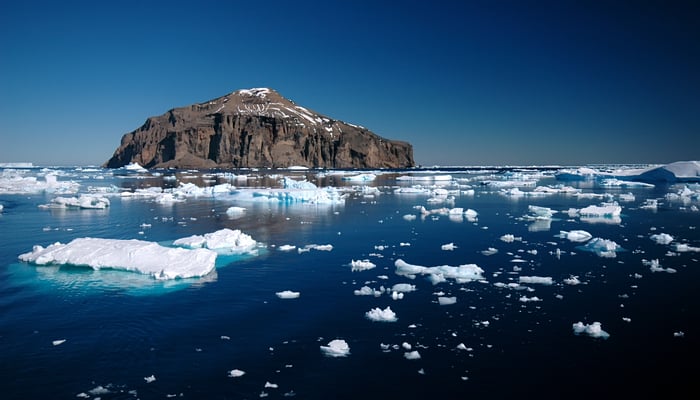 Island in the Antarctic Sound