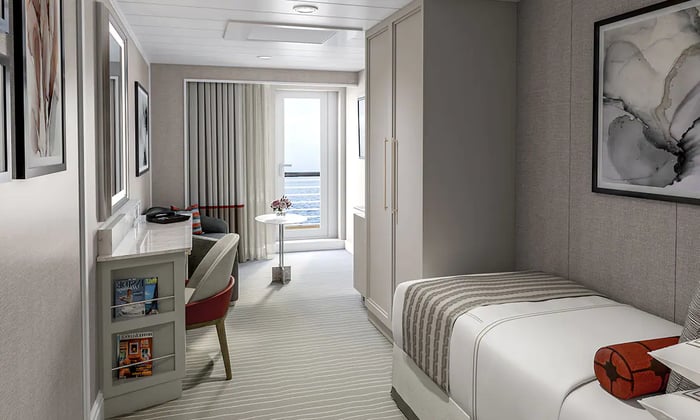 Concierge level veranda solo bedroom balcony